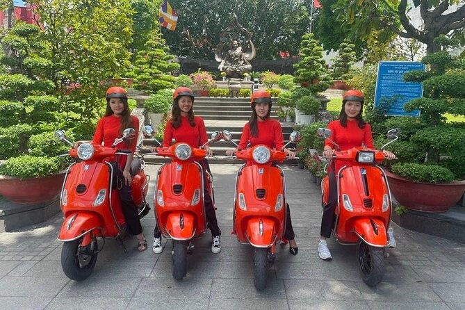 Female Riders Vespa Night Street Food + Train Street food 4 Hours - FAQ