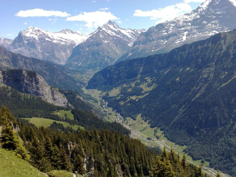 Free-Day in Interlaken Village from Lausanne - Arrival and First Impressions