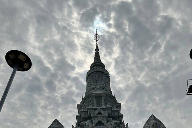 ( Free eSim) Oudong Mountain Full Day Tour- Phnom Penh - Who Should Consider This Tour?  