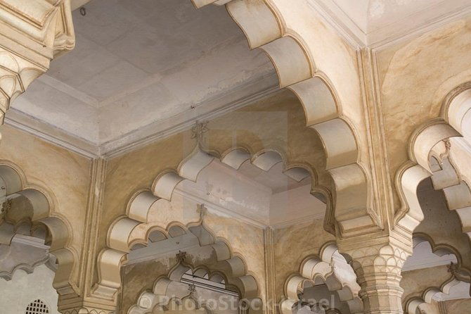 From Delhi - Taj Mahal Agra Tour by Gatimaan Express well-planned - Who Will Love This Tour?