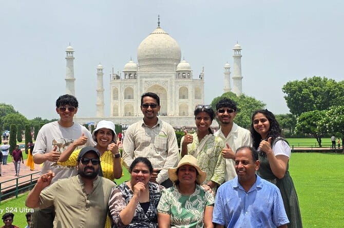Full Day Agra Tour by Gatimaan Express Train - FAQ