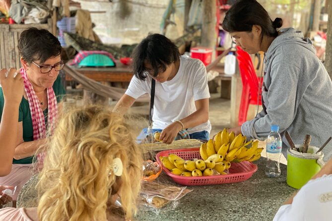 Full day tour by bicycle & tuk tuk,bamboo train,bat cave,villages - Who Is This Tour Best Suited For?