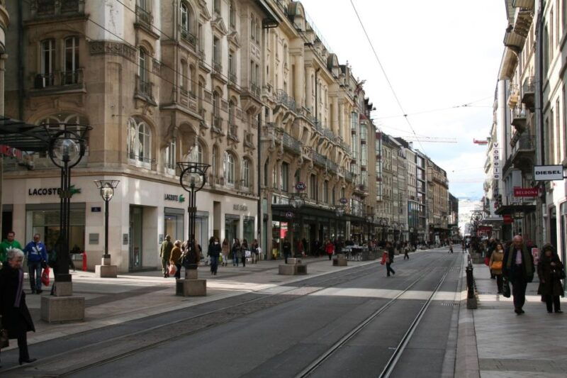Geneva: Private Walking Tour with a Local Guide - Practical Details: Worth the Price?