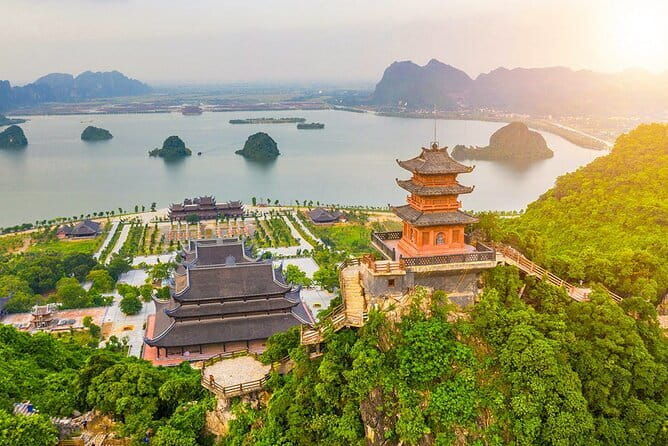 Ha Noi - Ninh Binh (Hoa Lu - Trang An - Mua Cave) - Navigating UNESCO’s Treasure: Trang An  