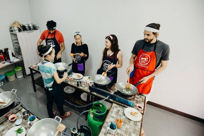 Half Day Morning Cooking Class with Market Tour in Chiang Mai - Who Should Consider This Experience?