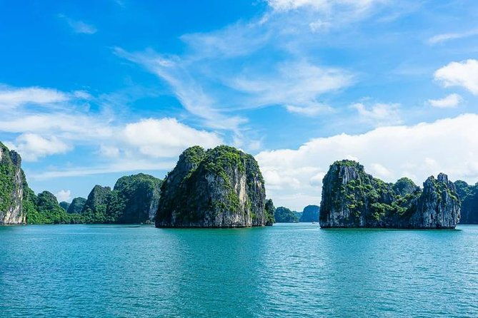 Halong Bay Luxury Cruise Full Day Tour from Hanoi: All inclusive - The Authentic Experience in a Nutshell