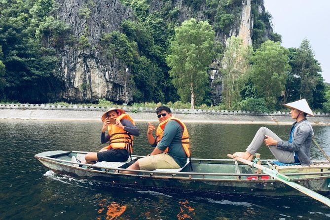 Hanoi - Halong Bay - Sapa - Airport (5days) - Day 3: From Hanoi to Halong Bay
