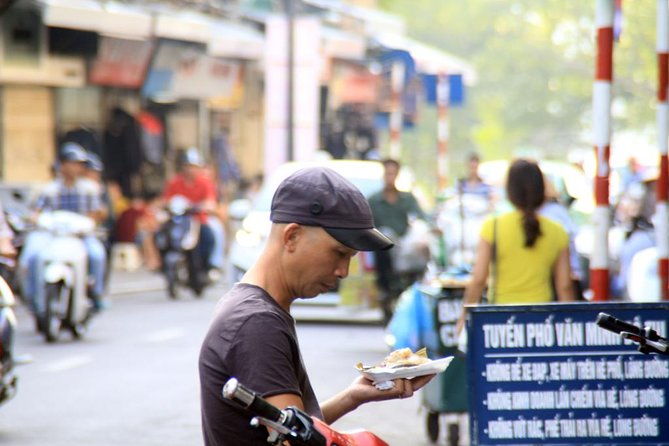 Hanoi Private Trip: Explore local culture, monument, cooking class & puppet show - Who Should Consider This Tour?
