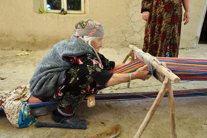 Hiking tour to Hayat, Uhum and Asraf villages  4 days - The Sum Up