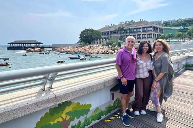 Hong Kong City Highlights and Hidden Gems by Private Car - Guides & Reviews