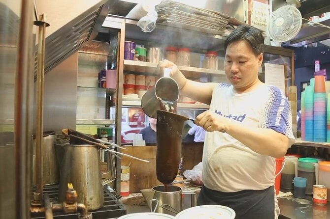 Hong Kong Half-day Tour + Airport Arrival Pick Up (2022) | 100+ booked - Tasting the Flavors: Local Snacks and Lunch