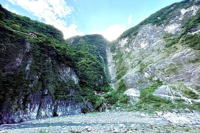 Hualien Taroko Day Tour From Ximending - Practical Details and Value
