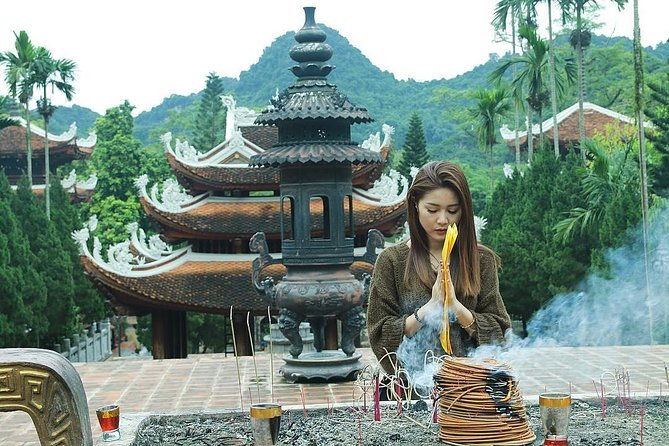 Huong Pagoda 1 Day Daily Tour - The Sum Up