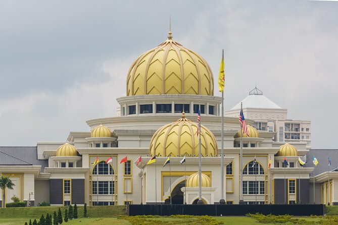 Kuala Lumpur Full Day City Tour with Petronas Twin Tower Tickets - Who Should Consider This Tour?