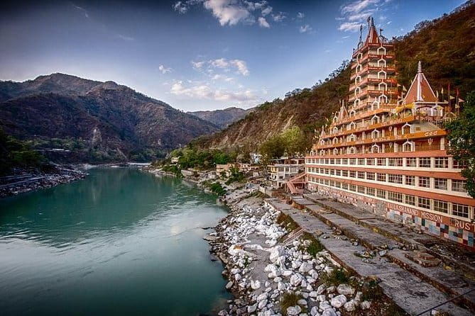 Kuari Pass Trek- 8 Days - Transportation & Group Dynamics