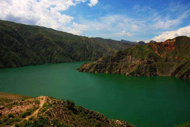 Lanzhou Private Day Tour: Binglingsi Grottoes and Liujiaxia Gorge - Transport and Logistics