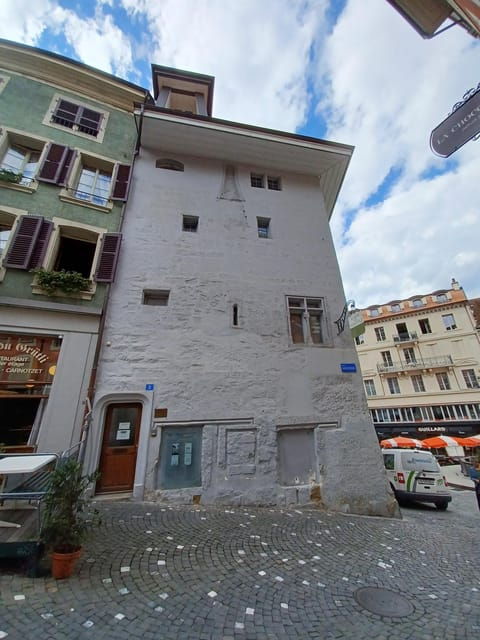 Lausanne: Private Chocolate and History Tour - The Sum Up