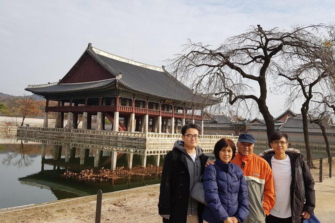 Layover Tour for essential Seoul City & Gourmet tour(Incl. Lunch) - FAQs