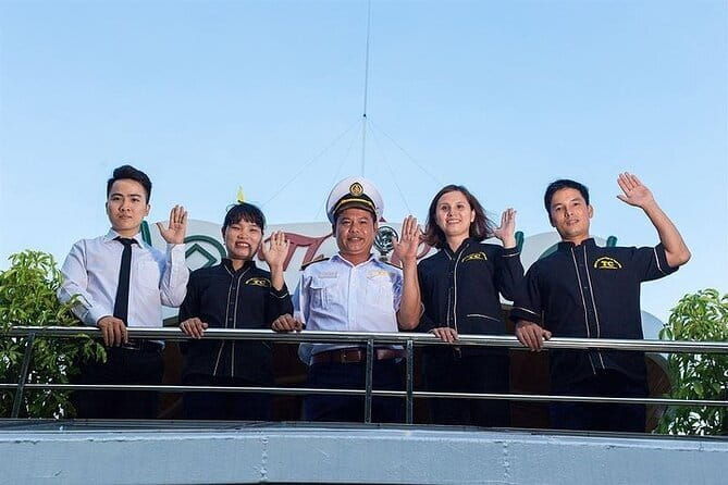 Light Cruise - Halong Deluxe Day Cruise with Small Group on Boat - FAQs