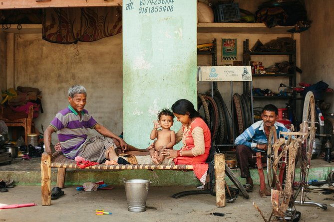 Live a round experience in Varanasi. 3 Days Tour - The Sum Up