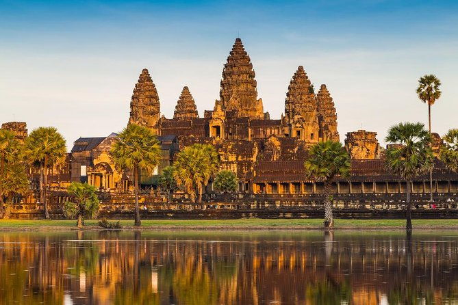 Local French Speaking Guide Angkor Wat Small-Group Tour - Transportation and Group Size