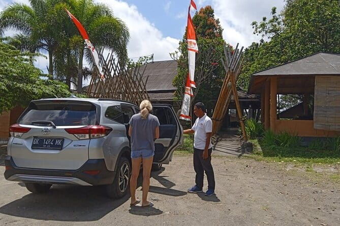 Lombok Private Sightseeing Custom Tour - Transport and Value