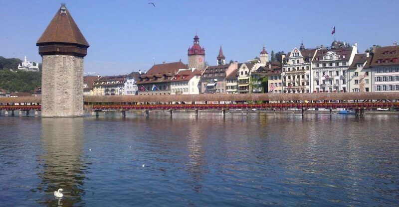 Luzern Discovery:Small Group Tour & Lake Cruise from Zürich - Transportation and Group Size