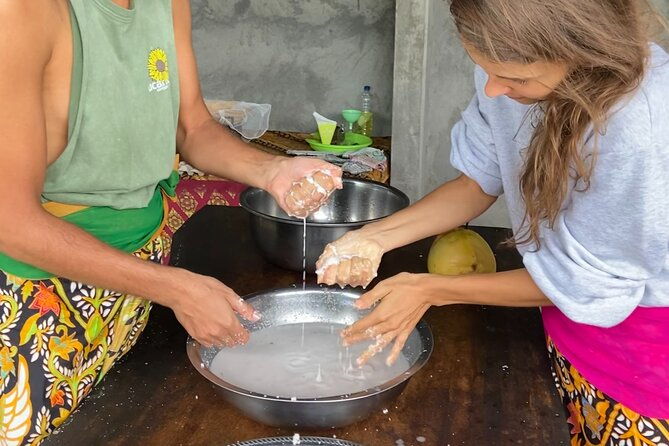 Make Traditional Bali Coconut Oil with a Balinese Family - Practical Tips for Your Visit