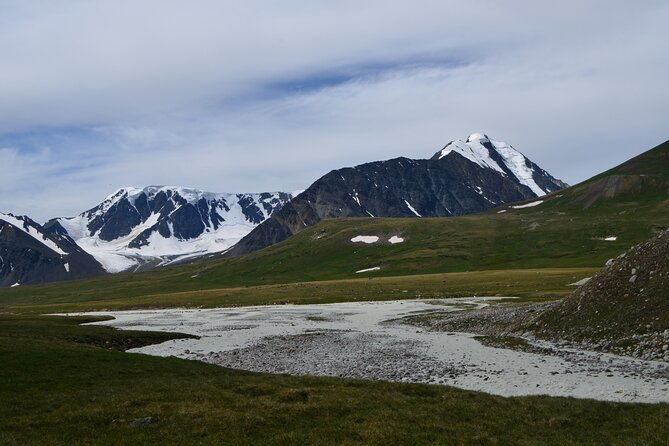 Mongolia Trekking Tour in the Altai Tavan Bogd National Park - Who Is This Tour Best For?