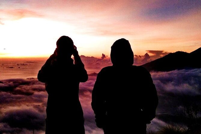Mount Batur Sunrise Sharing Hike With Breakfast - Watching the Sunrise at the Crater