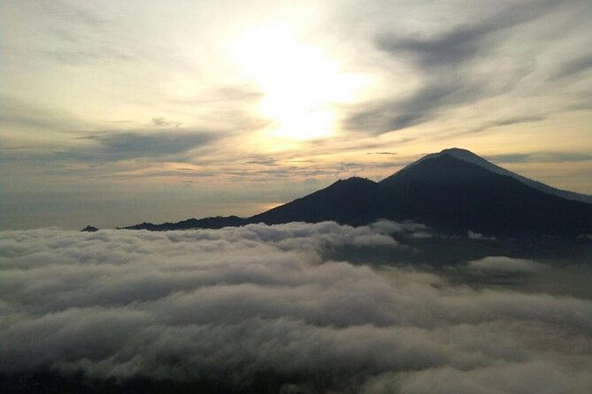 Mount Batur Sunrise Trekking with Private Guide and Breakfast - Witnessing the Sunrise: A Once-in-a-Lifetime View