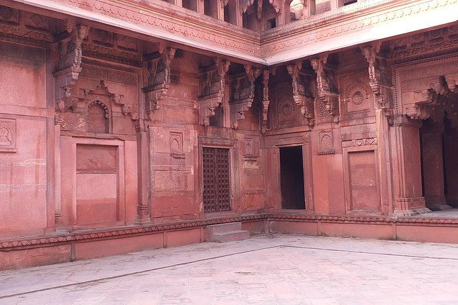 Mumbai to Agra Taj Mahal Day Trip with Return Flights and Lunch - Price and Value Analysis