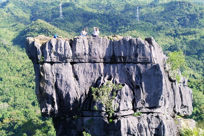 Nagpatong Rock Day hike + Tungtong Falls(with transfers**) - Frequently Asked Questions