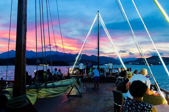 Nha Trang Sunset Cocktails and Dinner Cruise - Pricing & Value