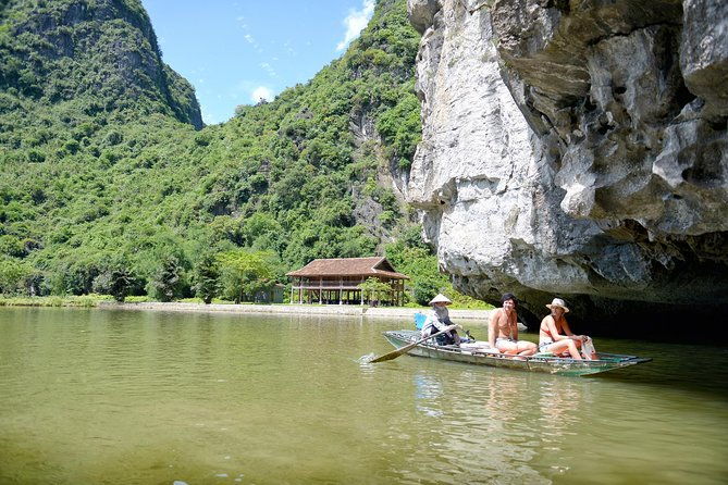 Ninh Binh Daily Tour: Hoa Lu - Tam Coc boat trip and Bike - What Travelers Love About This Tour