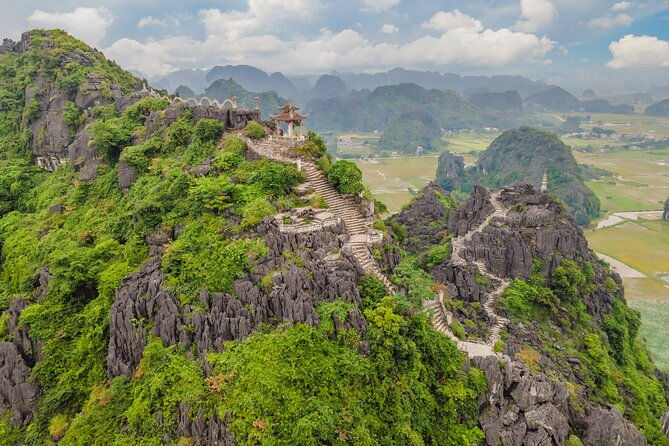 Ninh Binh Group Tour of 11 from Hanoi via Mua Cave Tam Coc Hoa Lu - Why This Tour Works Well