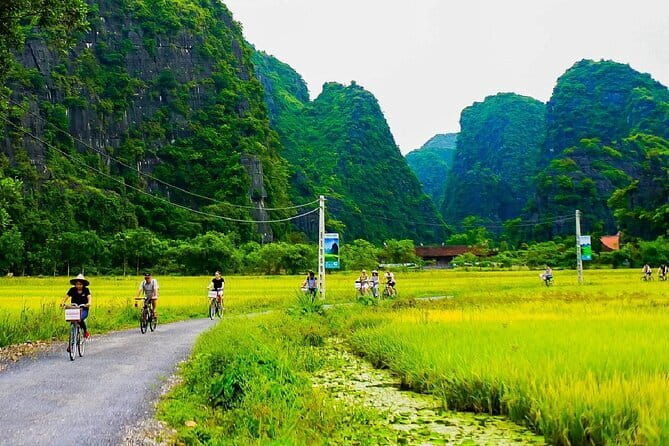 Ninh Binh Trip From Hanoi: Hoa Lu-Mua Cave-Boat-Cycling-Lunch - Who Should Consider This Tour?