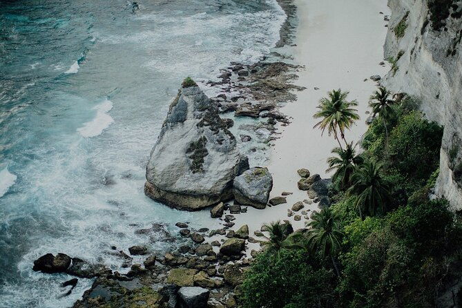 Nusa Penida One Day Trip to Instagrammable Spot by Penidago - The Guide Experience