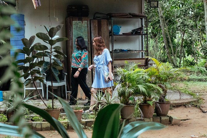 Off the Beaten Track in Singapore: Private City Tour - Authentic Insights from Past Travelers