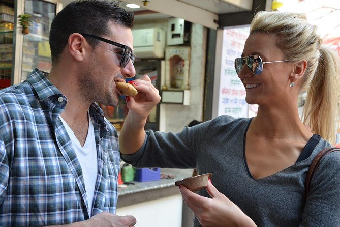 Old Delhi Shopping Tour with the visit to Masterji Kee Haveli - Why This Tour Works Well