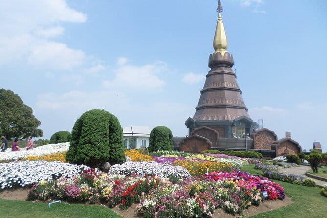 One day tour Doi Inthanon National Park and Trekking on Kew Mae Pan Trail - Detailed Breakdown of the Itinerary