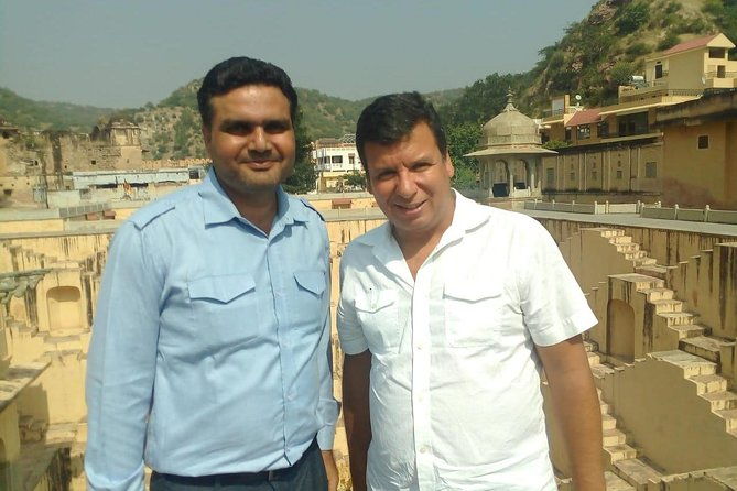 Palaces and Forts of Royal Jaipur over 2 days from Delhi by private car - Food, Comfort, and Extras