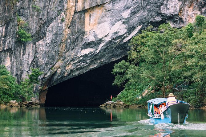 PHONG NHA CAVE- PARADISE CAVE FULL DAY FROM DONG HOI or PHONG NHA - Who Should Book This Tour?