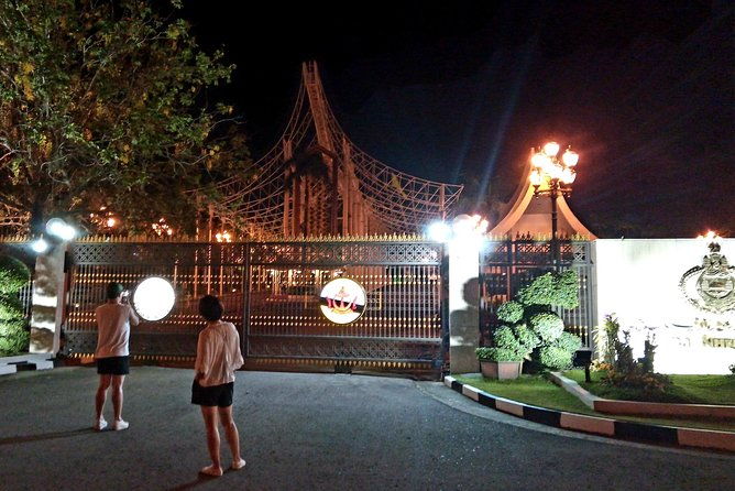 Private Bandar by Night Tour - Visiting Brunei’s Architectural Gems