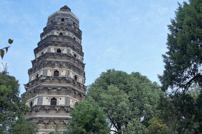 Private Day Tour to Suzhou and Water Town Zhouzhuang from Shanghai - Guided Experience: Knowledge and Personal Touch