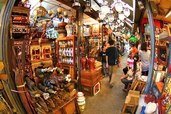 Private Exclusive Guided Chatuchak Weekend Market Shopping Tour - The Value of the Tour