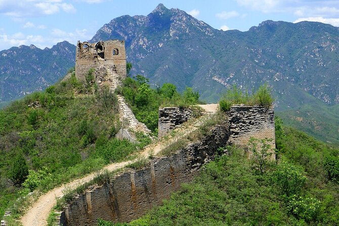 Private Hiking Adventure at the Gubeikou Panlongshan Great Wall - The Impact of the Guides and Reviews