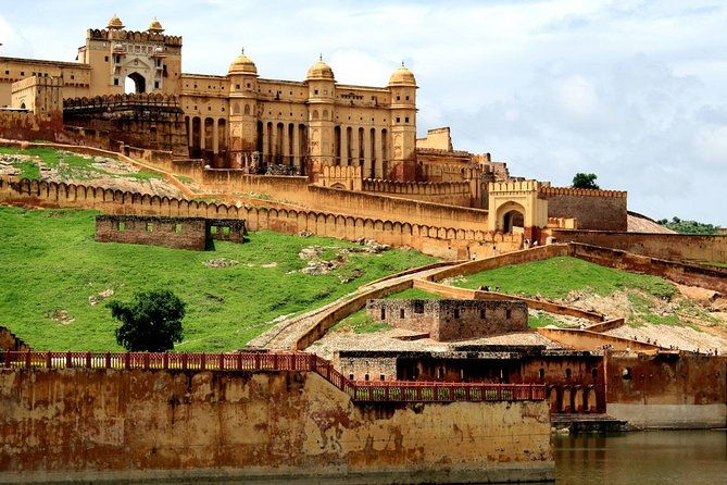Private Jaipur Full-Day Sightseeing Tour By Car with Guide - What Makes This Tour Stand Out