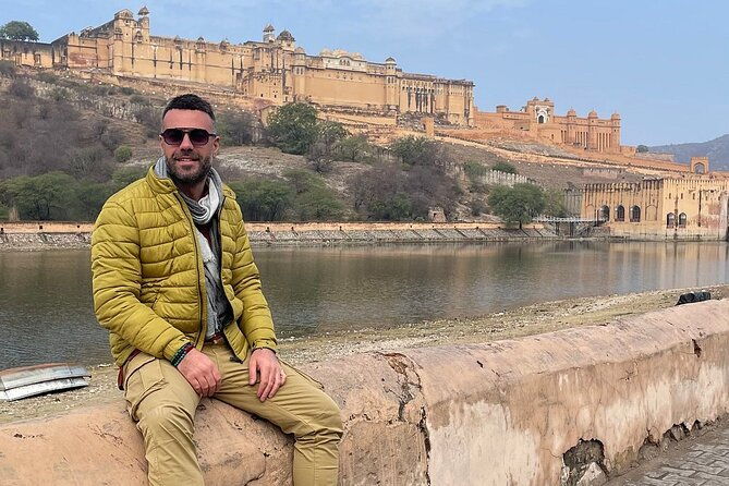 Private Jaipur Half Day Tour with Amer Fort and Stepwell - The Value in the Details