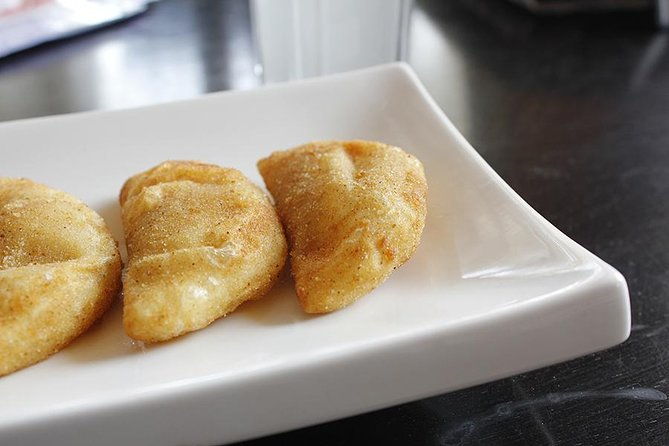 Private Market Visit and Cooking Class in Goa with a Local Family - Why This Tour Works